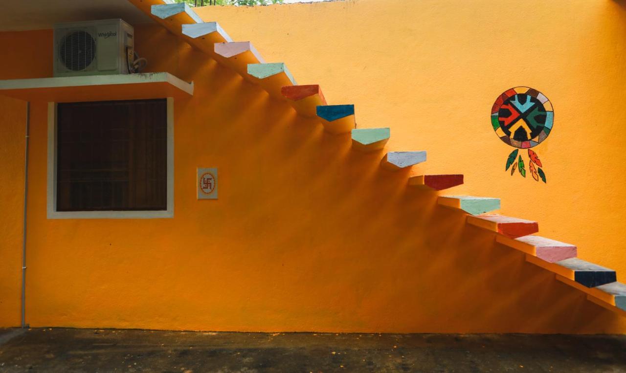 The Dreamcatcher Hostel Auroville Exterior photo
